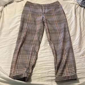 Checked pants . Size 6